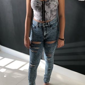 High waisted jeans